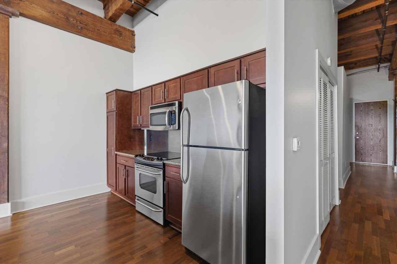420 S Front St #407 - Photo 6 of 23