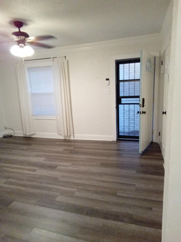 3514 Autumn Ave - Photo 3 of 12