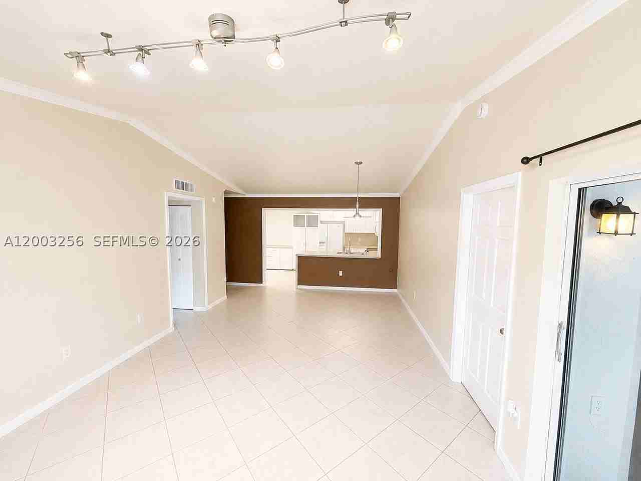 464 Ne 210th Circle Ter #201-10A - Photo 7 of 24