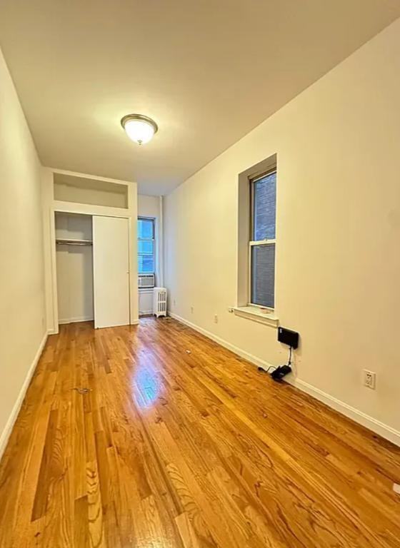 14 Jones St - Photo 3 of 4
