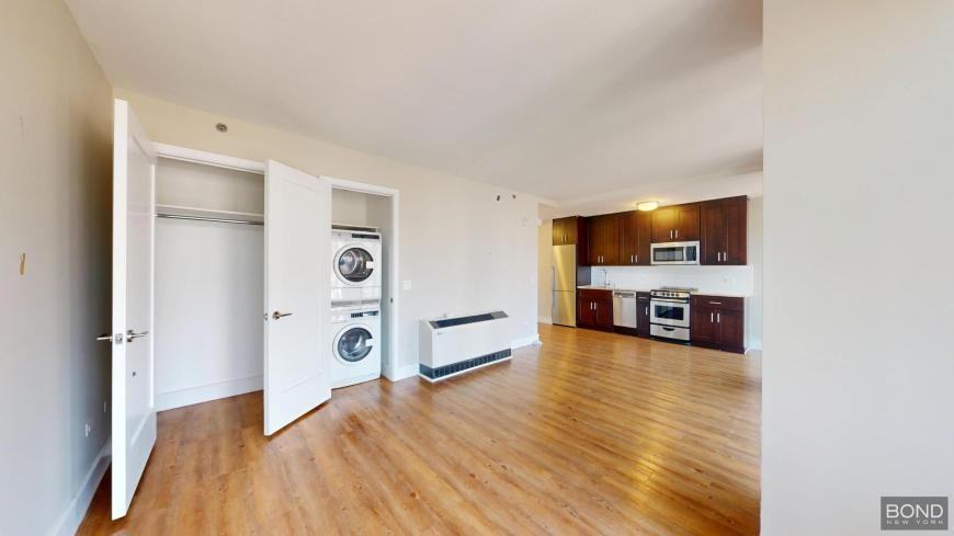 237 E 34th St - Photo 7 of 10