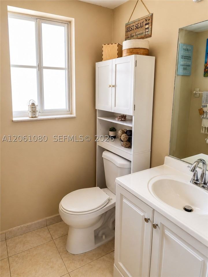 8688 Sw 158th Pl - Photo 7 of 18