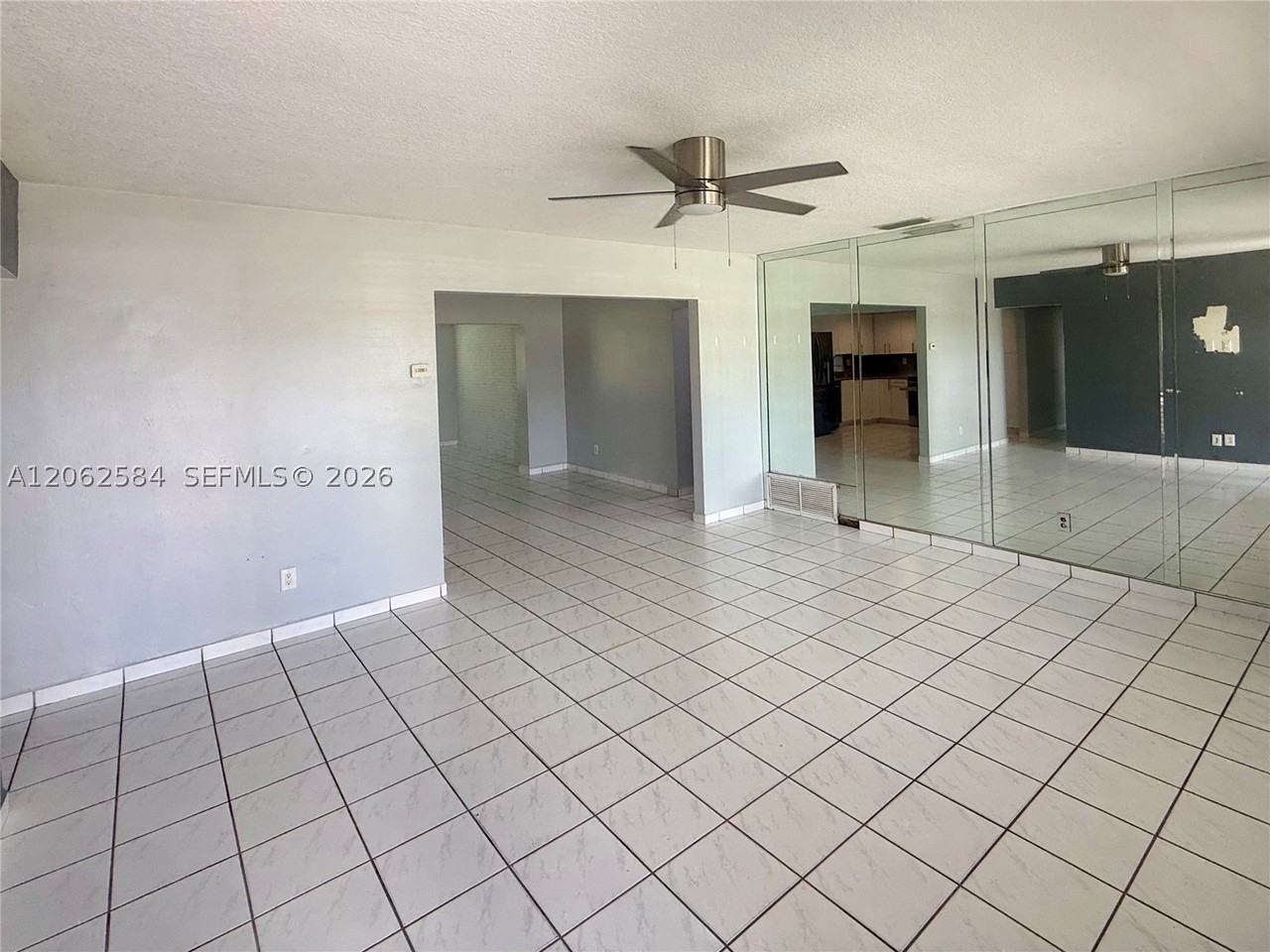 7710 Nw 5th St - Photo 3 of 20