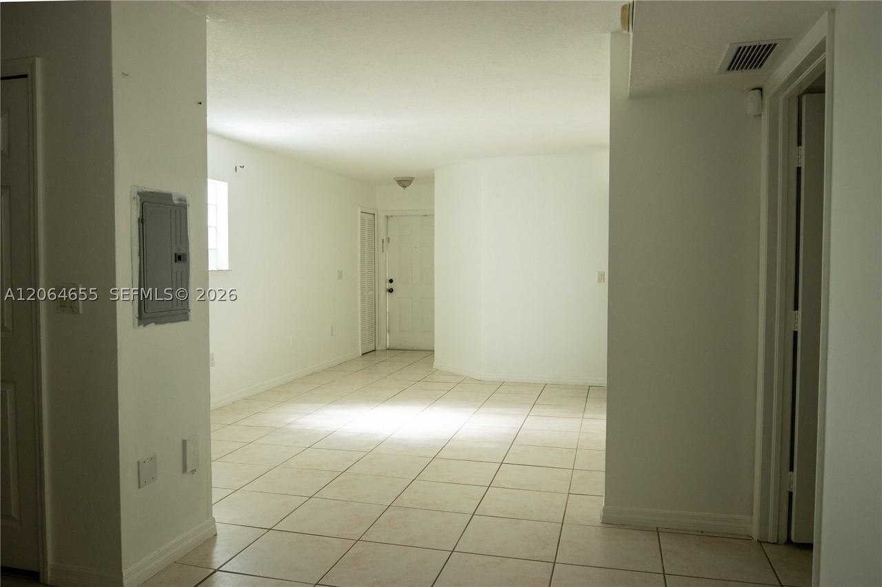 1240 Se 31st Ct #106-32 - Photo 3 of 8