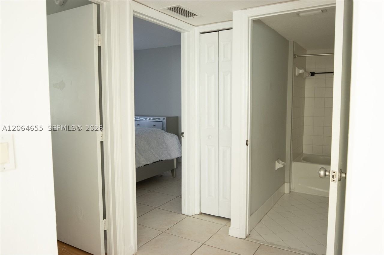 1240 Se 31st Ct #106-32 - Photo 5 of 8