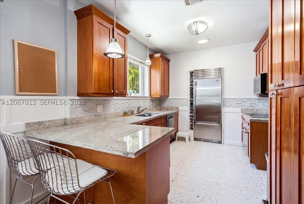 155 Sw 28th Rd - Photo 5 of 32