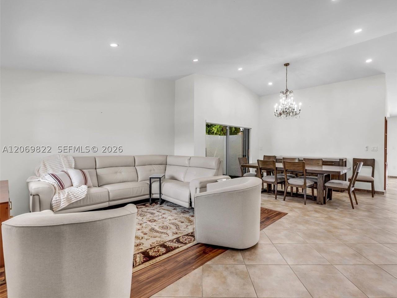 7457 Sw 112th Pl - Photo 4 of 50