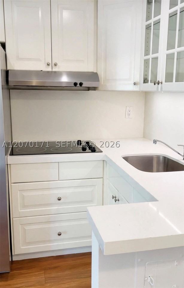 1231 Se 1st St #12 - Photo 6 of 16