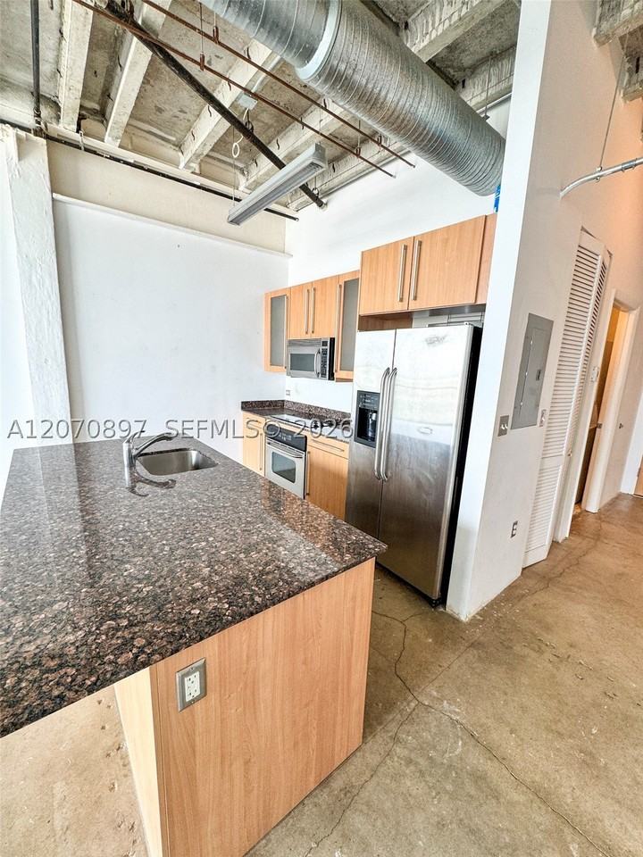 8101 Biscayne Blvd #R411 - Photo 3 of 17