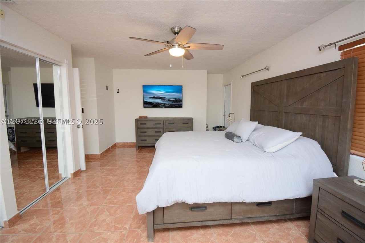 10301 Sw 199th St - Photo 6 of 15