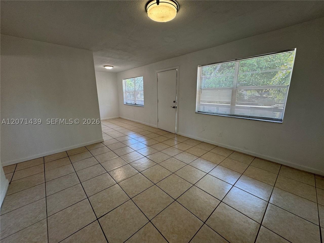 4732 Sw 33rd Ave #206 - Photo 3 of 9