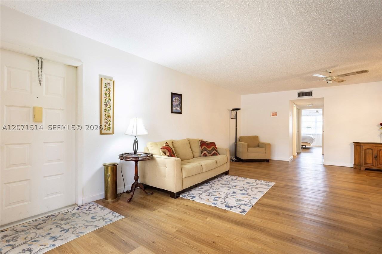 4675 Nw 3rd Ct #B - Photo 2 of 30