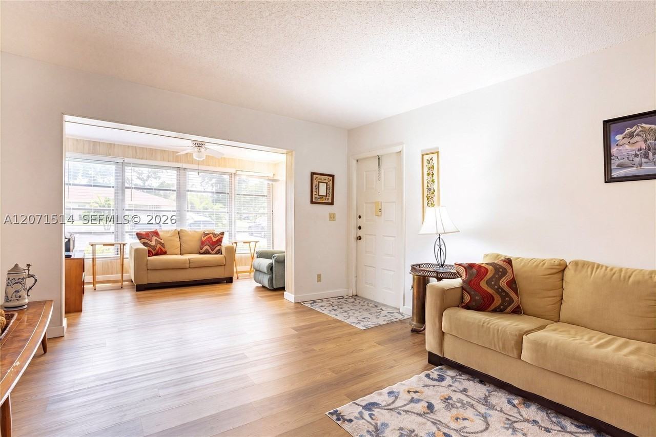 4675 Nw 3rd Ct #B - Photo 3 of 30