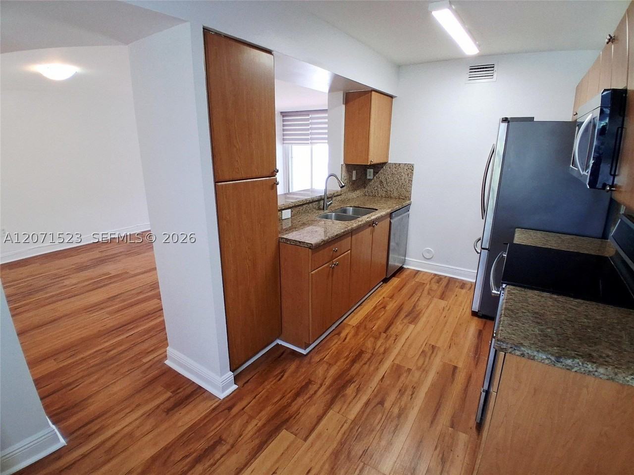 4621 Nw 97th Ct #4621 - Photo 5 of 15