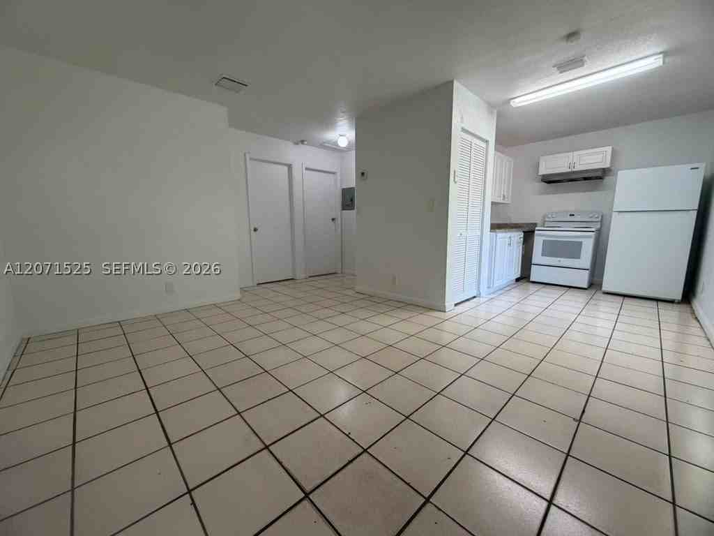 919 Nw 2nd Ave #3