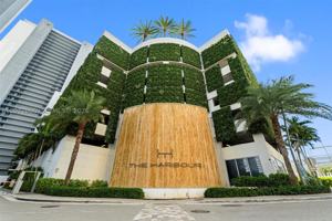featured image of 16385 Biscayne Blvd #521