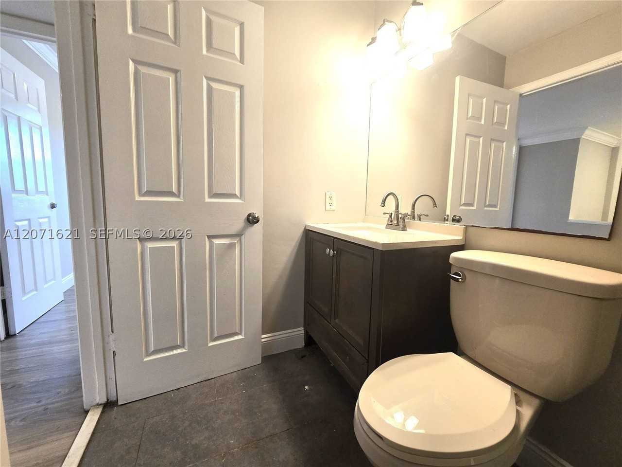 914 Sw 8th Ave #57 - Photo 7 of 16