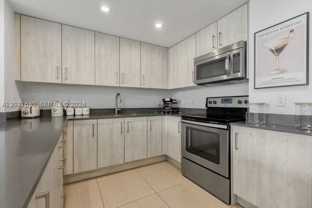 7525 E Treasure Dr #410 - Photo 1 of 1