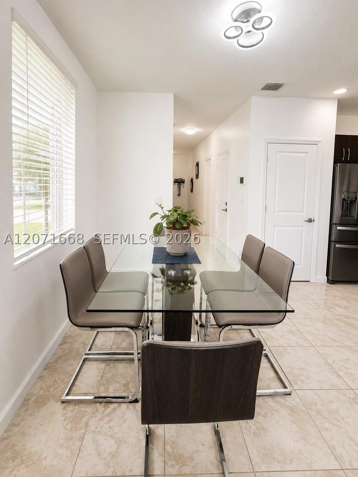 1123 Nw 41st Ln #1123 - Photo 7 of 24