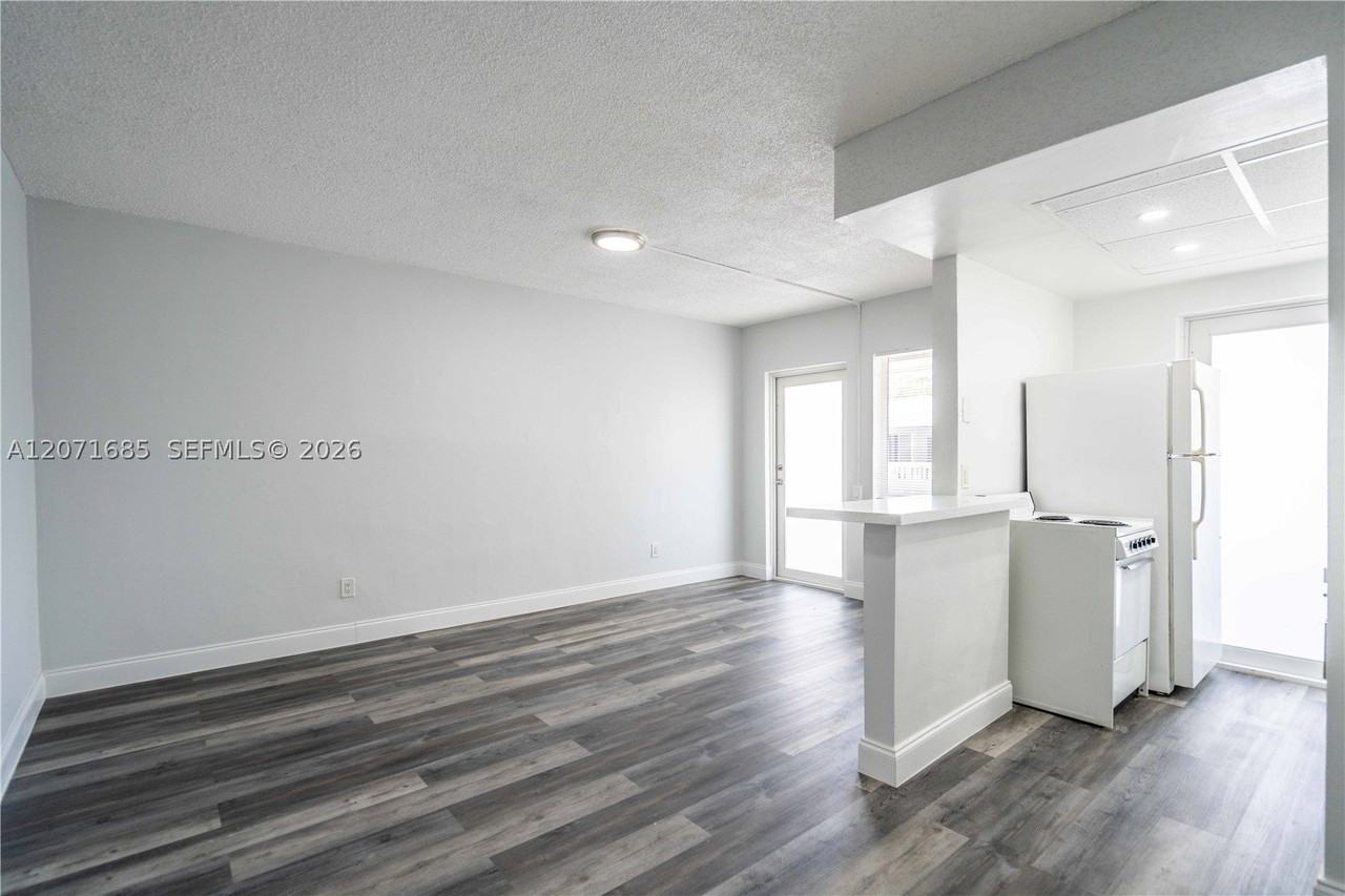 6650 Miller Dr #19 - Photo 4 of 16