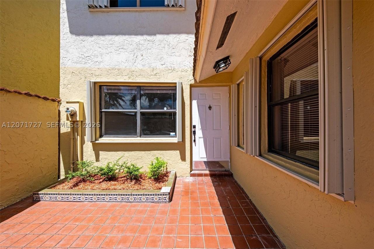 15157 Sw 95th St #15157 - Photo 3 of 50