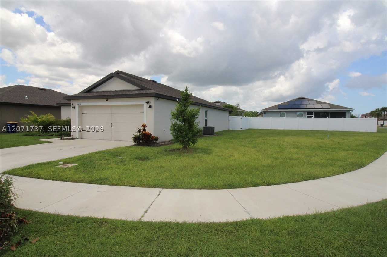 5424 Fantasy Dr - Photo 3 of 11