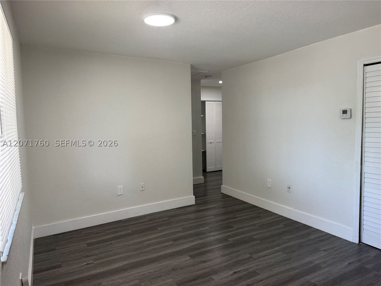 580 Nw 58th St - Photo 3 of 12