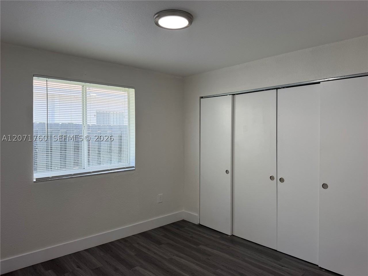 580 Nw 58th St - Photo 7 of 12