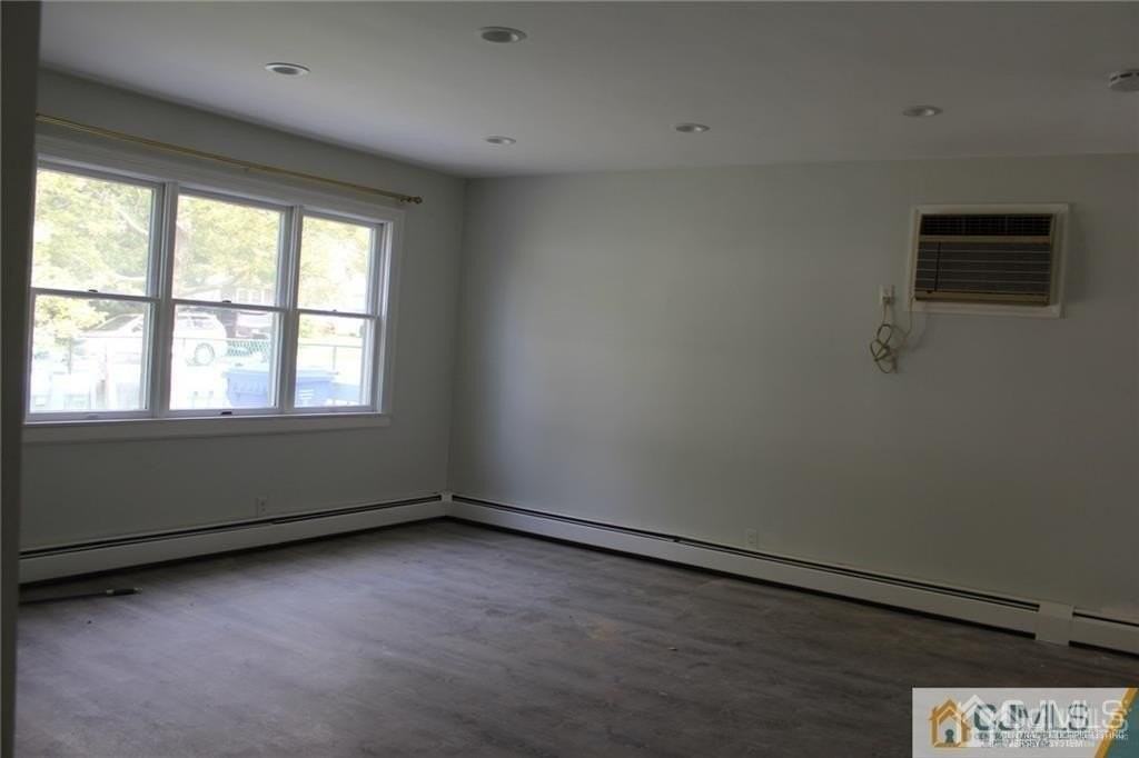 65 Washington Ave - Photo 2 of 9