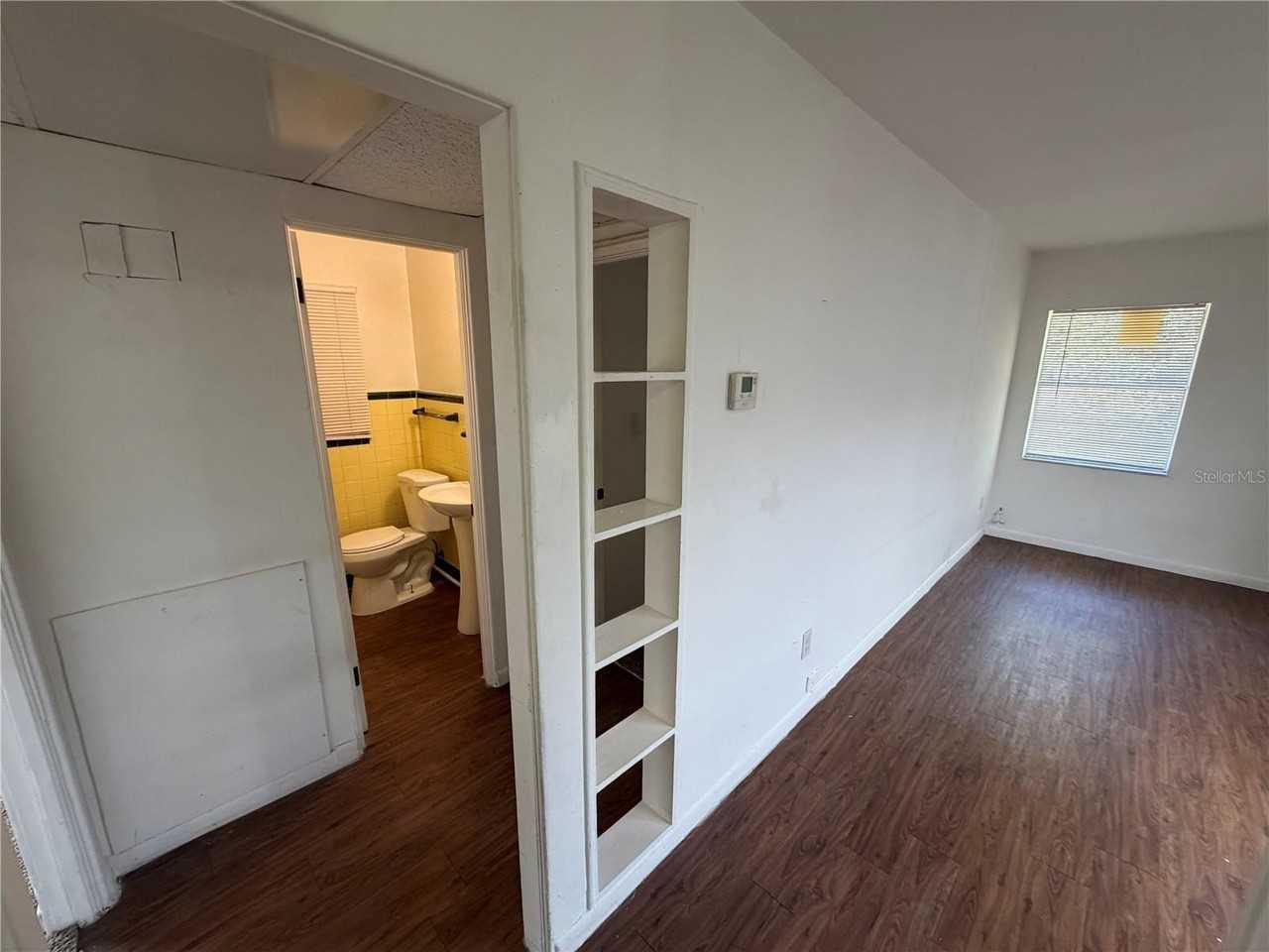 2107 S Mills Ave - Photo 4 of 9