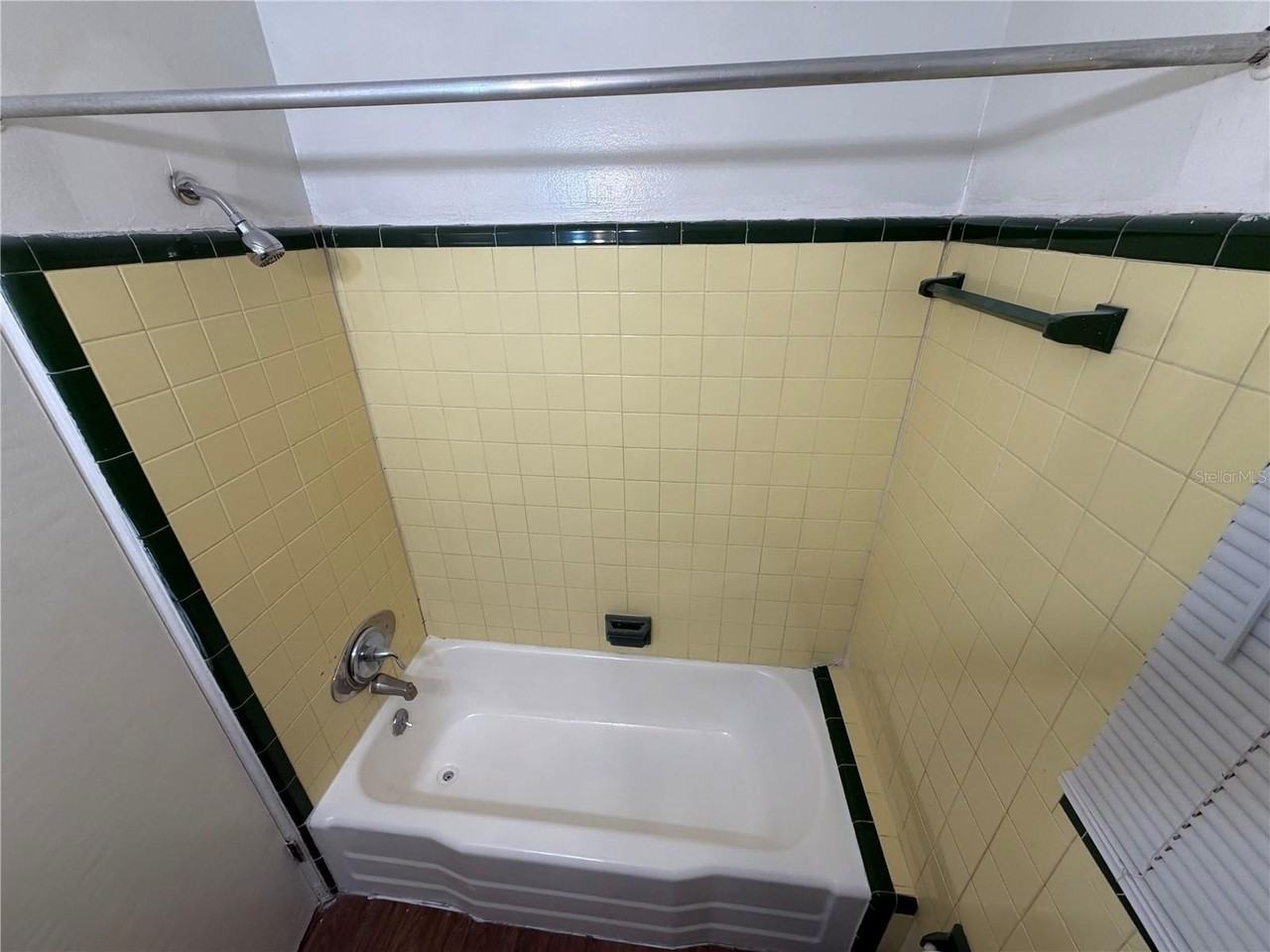 2107 S Mills Ave - Photo 7 of 9