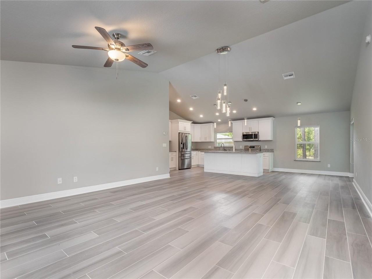 696 Marion Oaks Trl - Photo 5 of 46