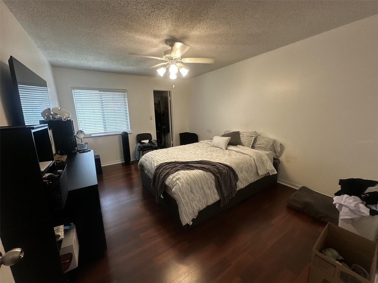 202 Riverbend Dr #204 - Photo 7 of 19