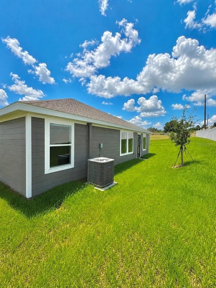 427 Artemis St - Photo 3 of 19