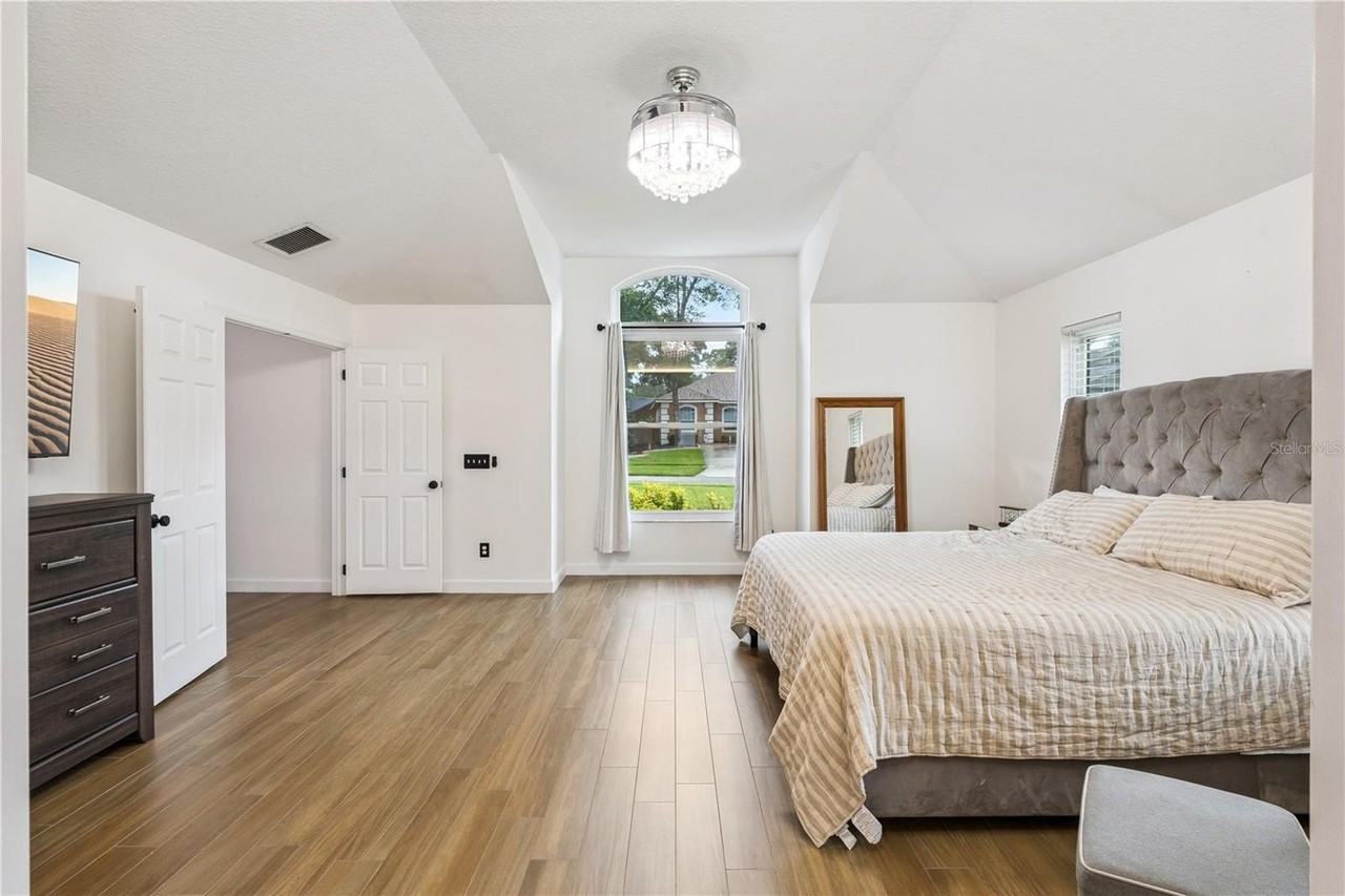2331 Ridgeside Rd - Photo 4 of 7