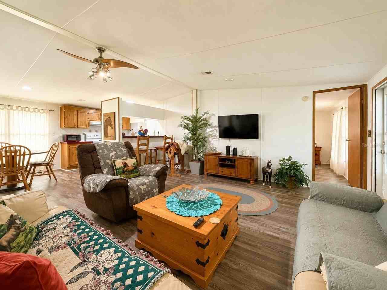 7320 Sw 22nd St - Photo 7 of 19