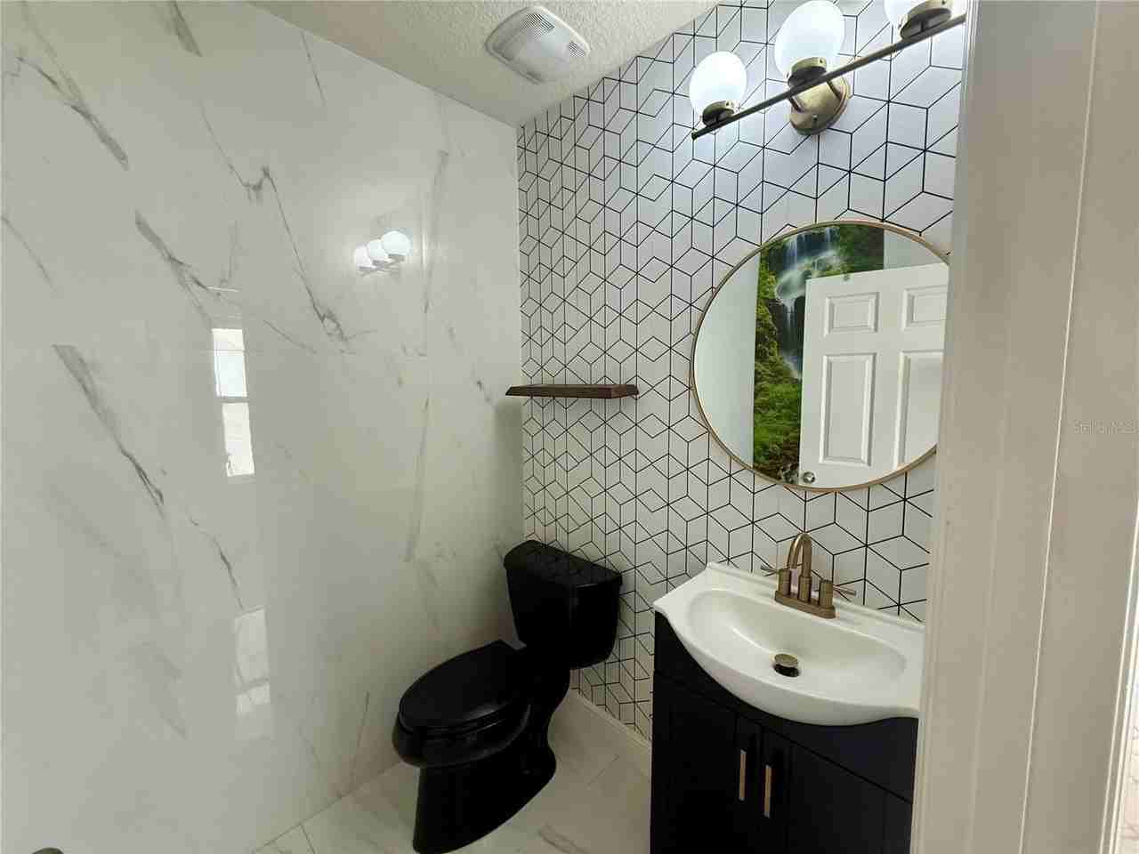 2706 Monticello Way - Photo 7 of 47