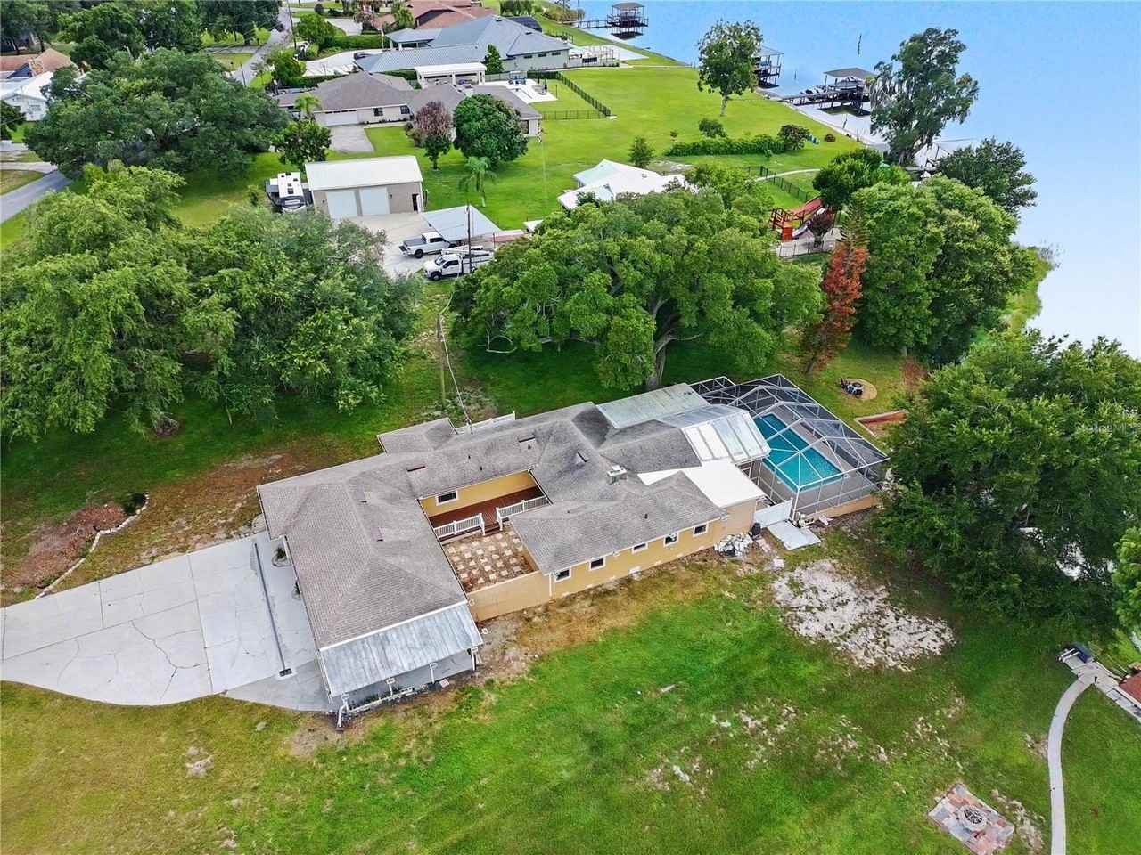 125 Lake Roy Dr - Photo 5 of 39