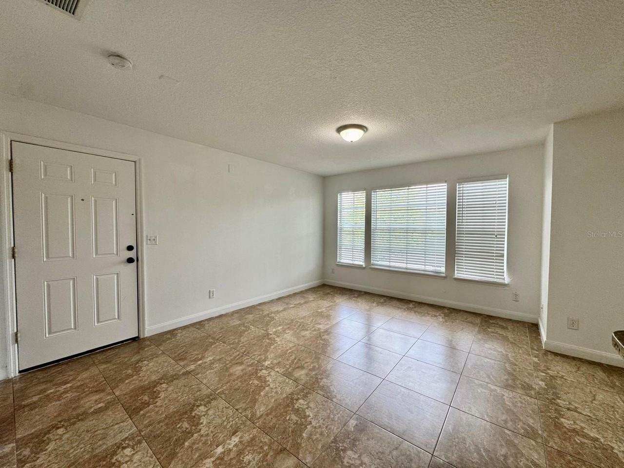 1079 S Hiawassee Rd #1112 - Photo 4 of 11