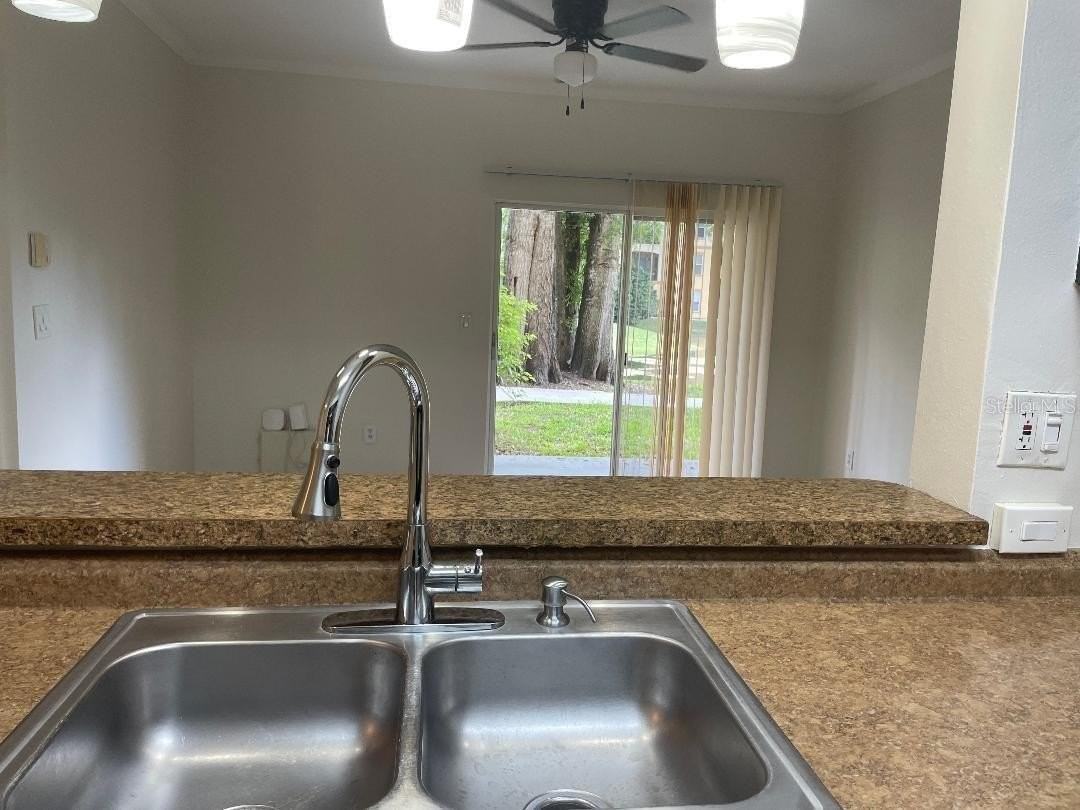 5602 Pinnacle Heights Cir #111 - Photo 6 of 19