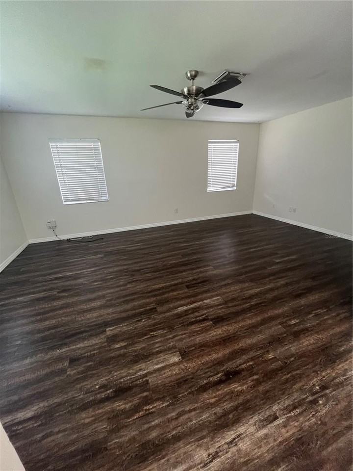 6910 S Trask St - Photo 3 of 22