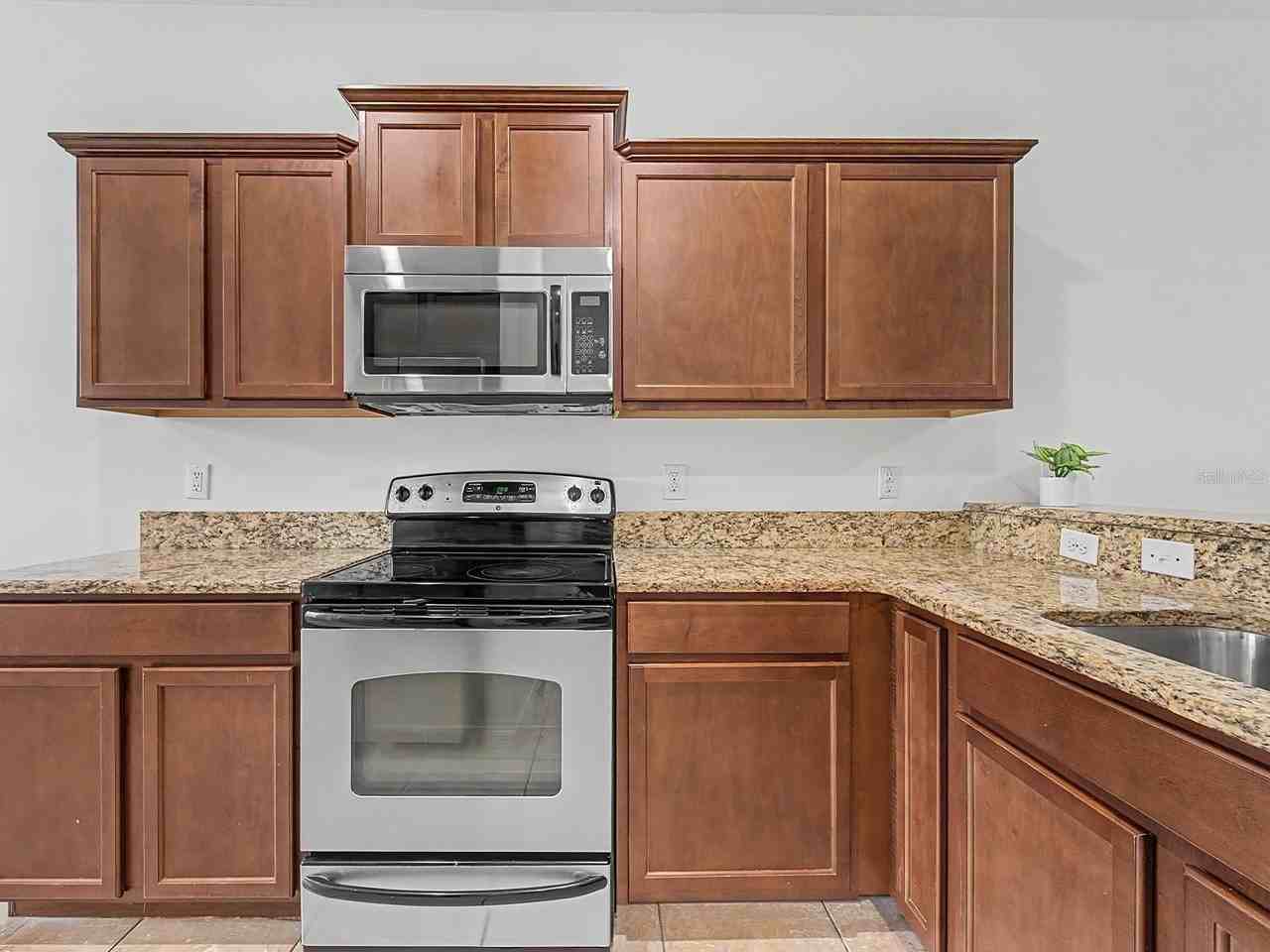 8518 Gablebend Way - Photo 5 of 29