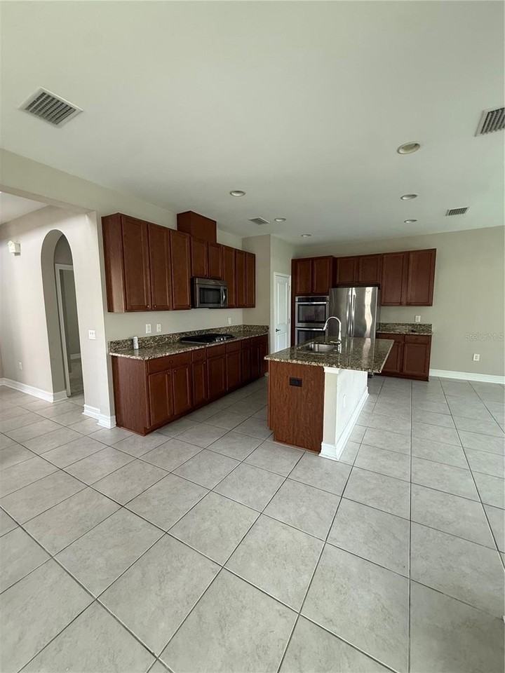 29211 Perilli Pl - Photo 2 of 19