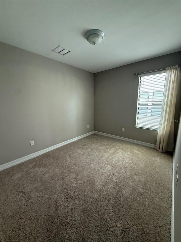 29211 Perilli Pl - Photo 6 of 19