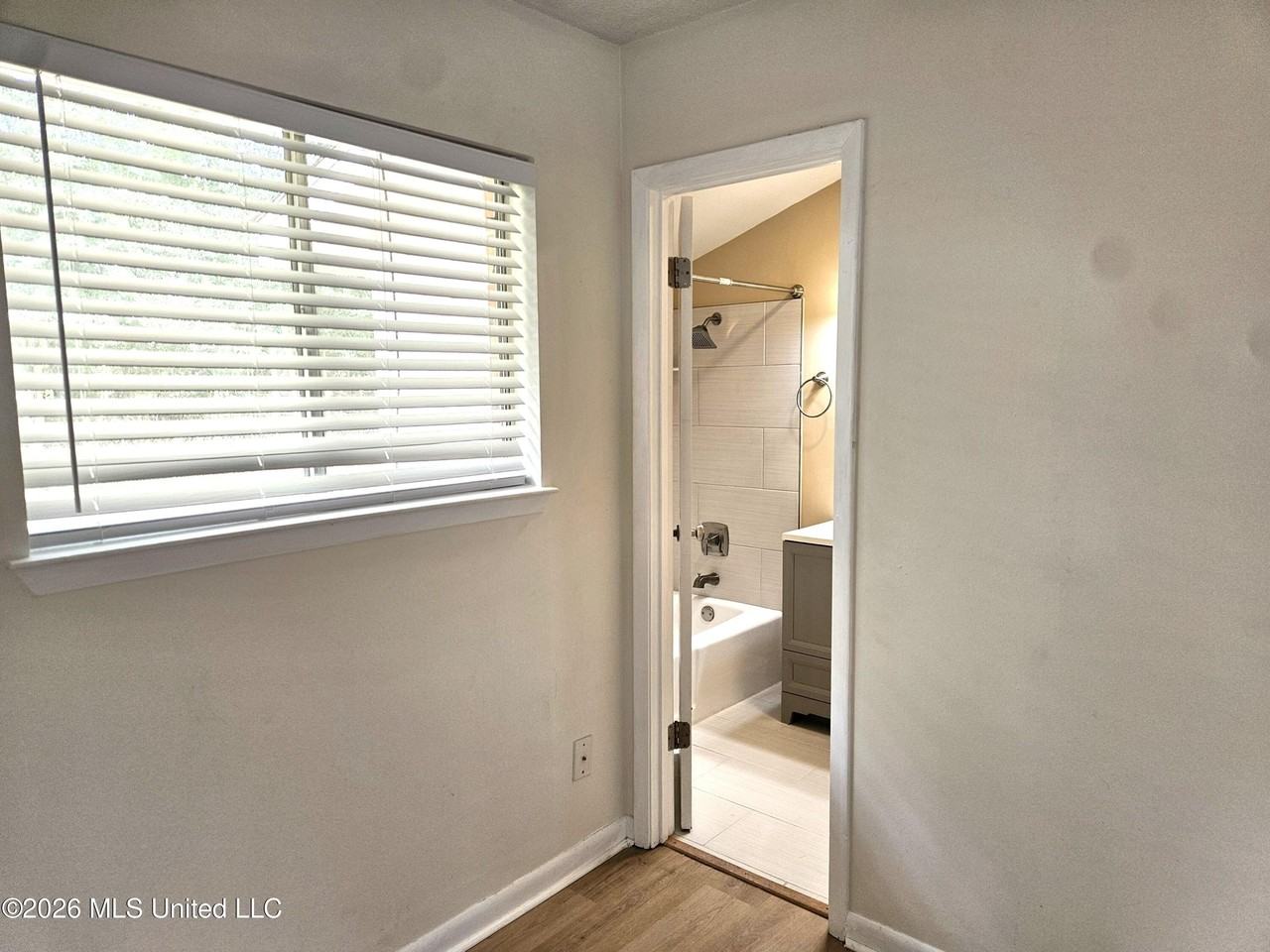 4205 Yosemite Dr - Photo 7 of 12