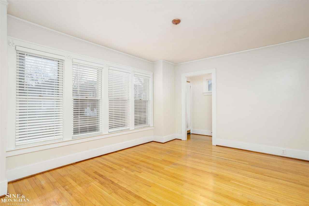 1125 Maryland St - Photo 3 of 25