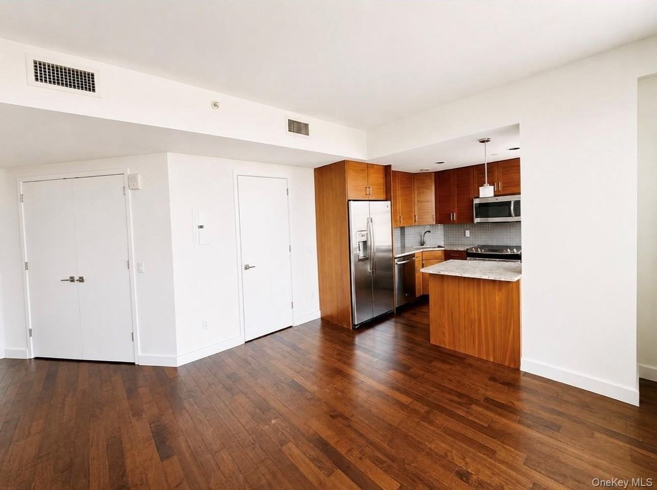 10820 71st Ave #7C - Photo 3 of 14