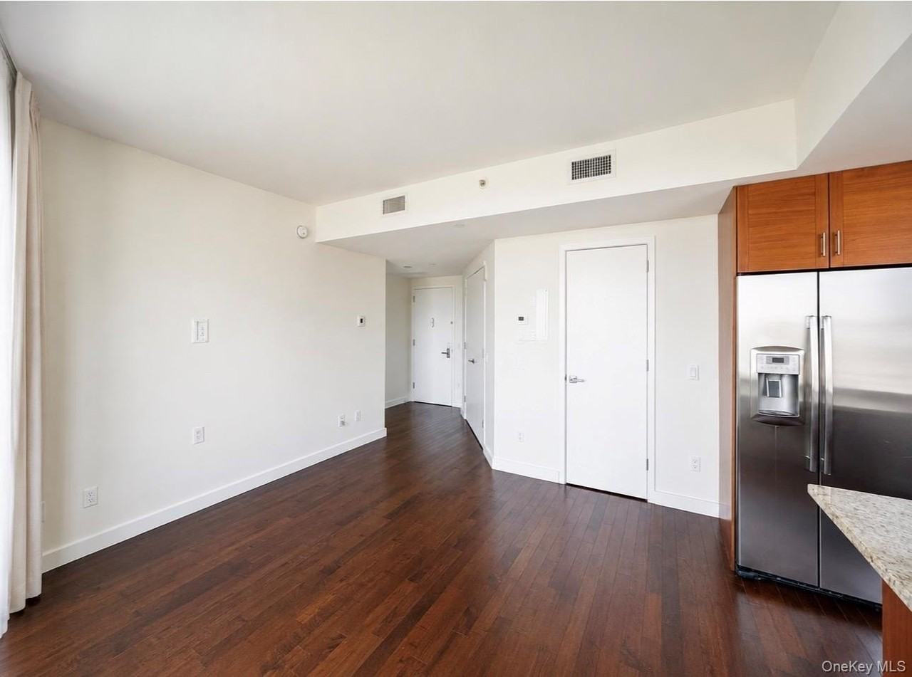 10820 71st Ave #7C - Photo 4 of 14