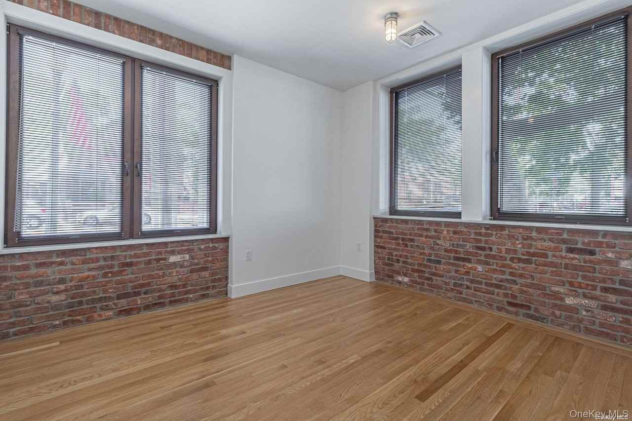 16 Willow Ave #2B - Photo 2 of 10