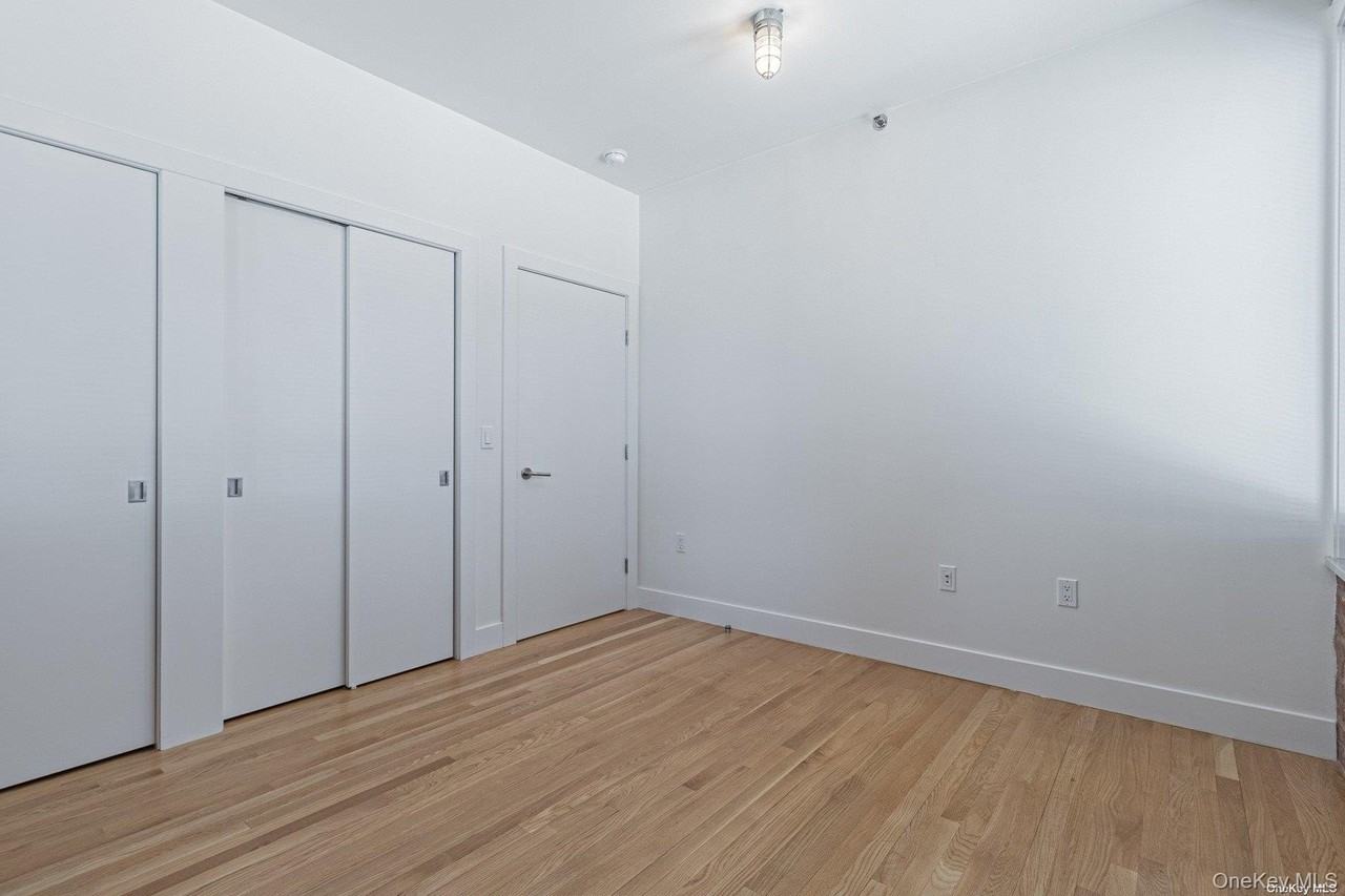 16 Willow Ave #2B - Photo 4 of 10